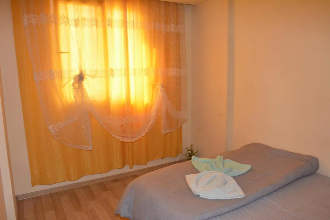 Best Suit Otel Izmir Homestay